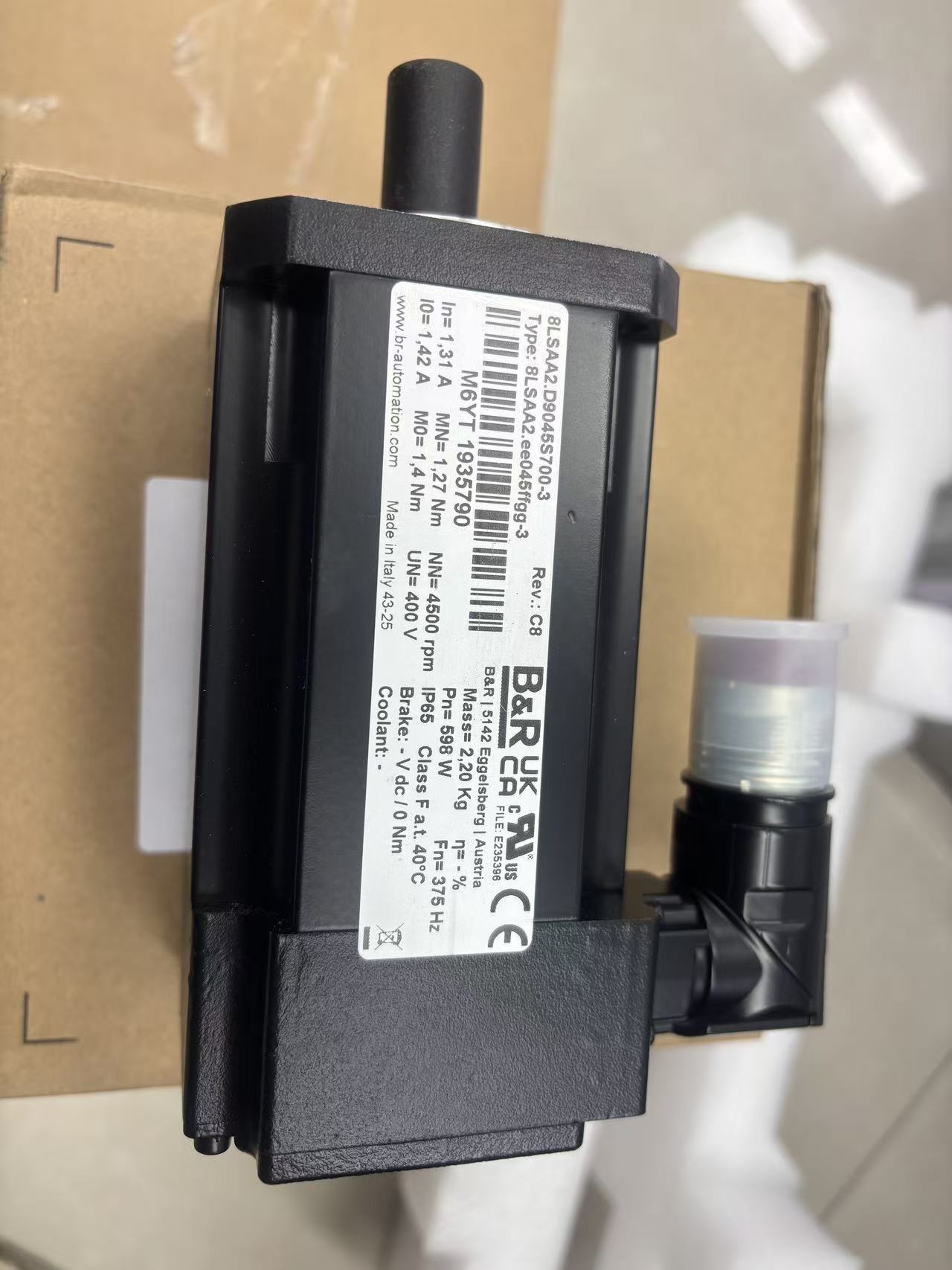 B&R伺服電機(jī) 8LSAA2.D9045S700.3